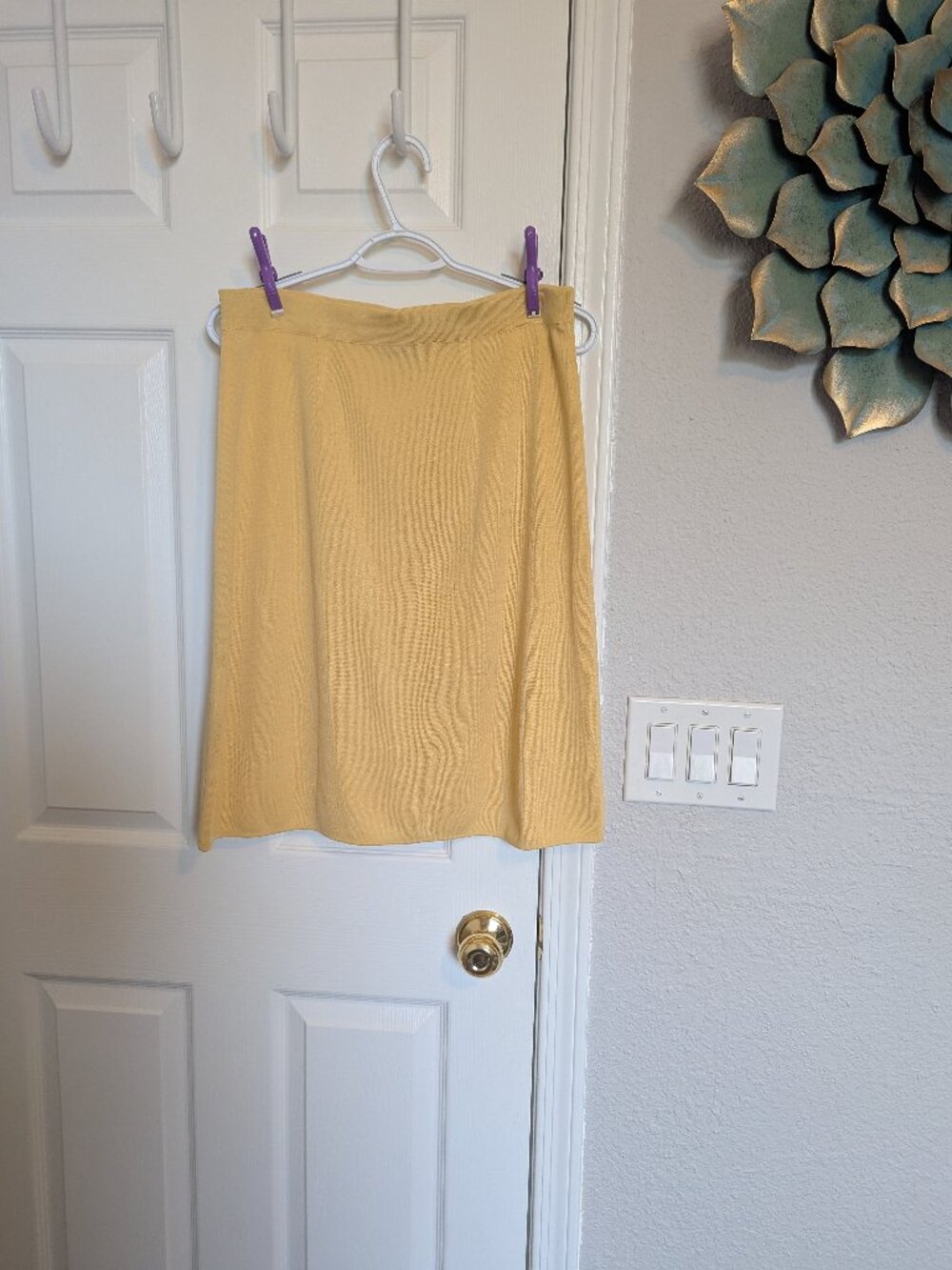 Misook | RARE |  Daffodil Yellow Knit Skirt — Effortless Elegance | EVC | L